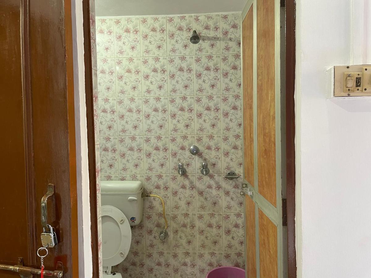 Indra Paying Guest House Varanasi Exterior foto