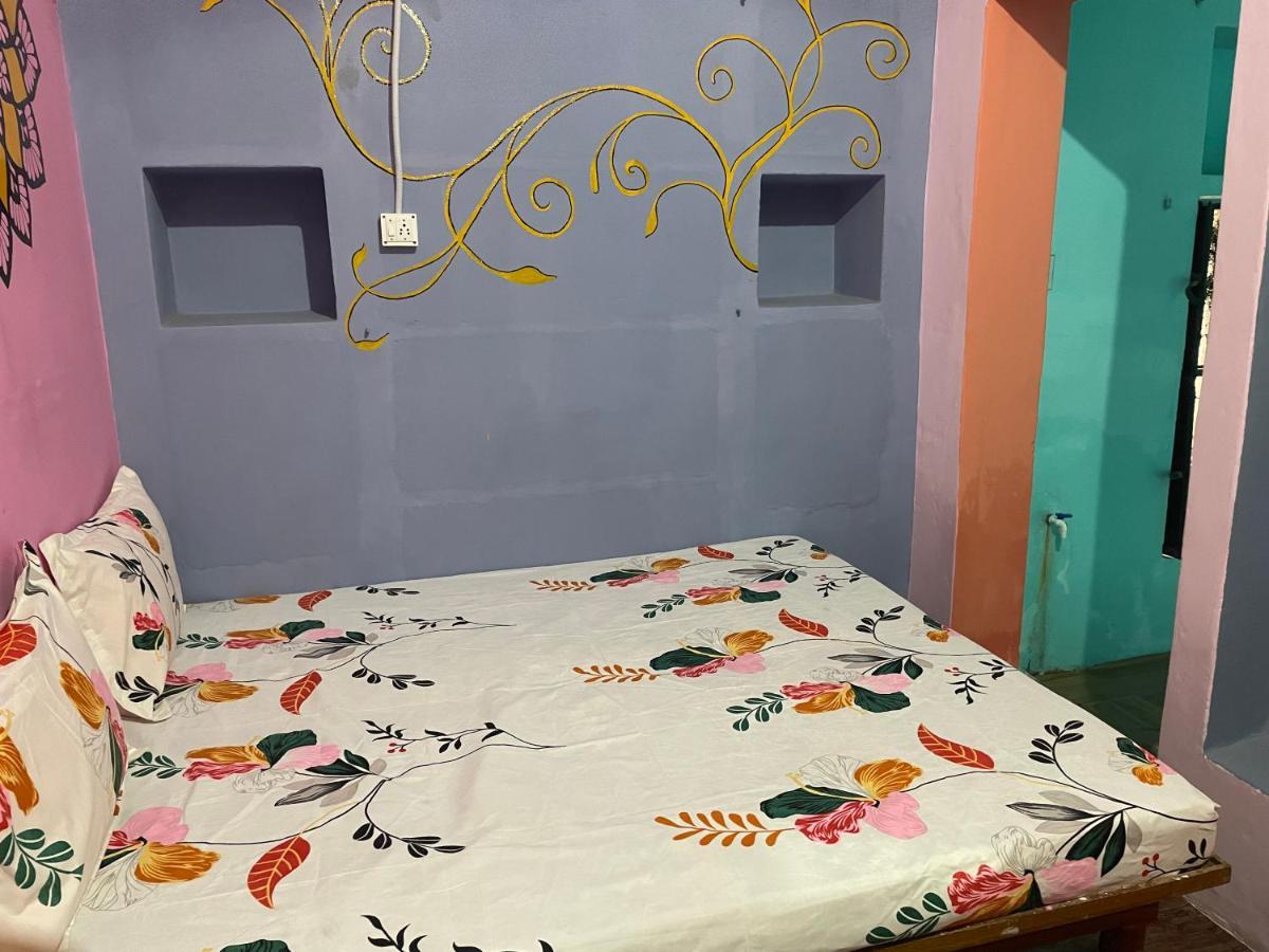 Indra Paying Guest House Varanasi Exterior foto